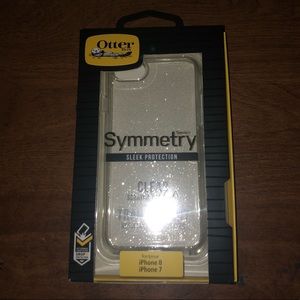 BRAND NEW: Otterbox Clear Glittery iPhone 7/8 Case